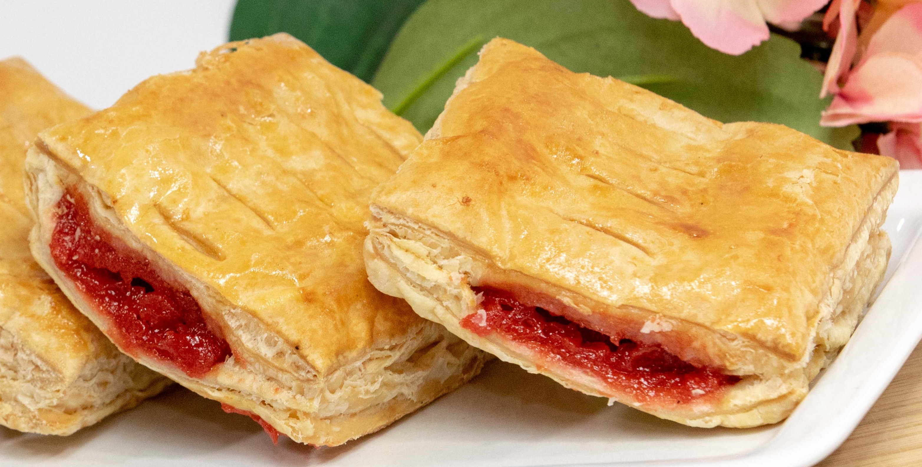 WF GUAVA PASTRY product image